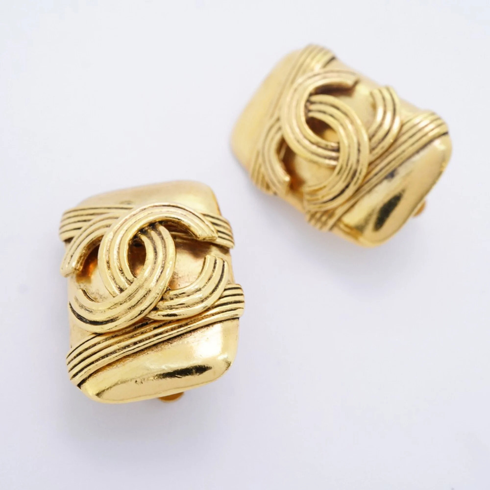 CHANEL Gold Logo Earrings - Picture 2 of 8